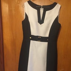 Tahari tagged size 6 dress